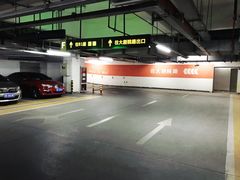 -万象城-停车场