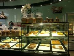 面包甜点陈列柜-好利来(八角店)