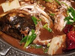 玉饼乾隆鱼头王-宝轩渔府·老字号海鲜·正宗津菜(水上店)