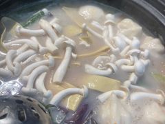 胡椒猪肚鸡煲-大匠工房古船木艺术餐厅·猪肚鸡专门店(长白仙岛店)