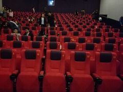 -武汉华夏国际影城(鲁广店)