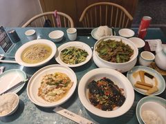 -呷湘厨·鱼汤捞饭·剁椒鱼头·辣椒炒肉(国家会展中心店)