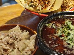 -大众跷脚牛肉馆·非遗传承单位(峨眉山店)