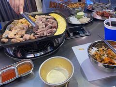 -阿亲家·韩式无限烤肉(花果园店)