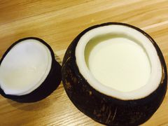 -志龙皇冠吃货椰子铺