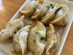 牛肉鍋貼-小姜锅贴(凤凰街店)