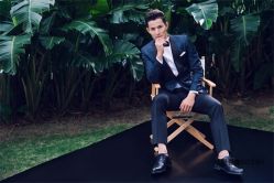 现代简约-巴黎婚纱摄影工作室