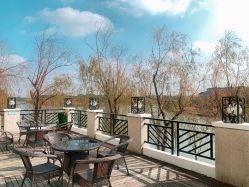 -卓玥国际月子会所(罗山路店)