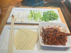 -娜仁图雅蒙古美食村(33小镇店)