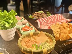 -捞王猪肚鸡火锅(财富中心店)
