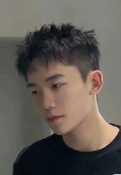 -韩国丽安形象设计