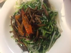 -新大咀港式茶餐厅(宝山万达店)
