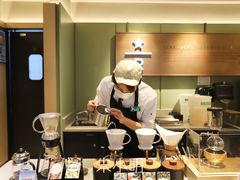 -星巴克臻选(上海中环广场2F店)