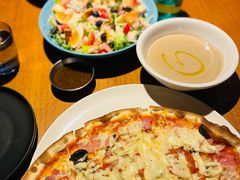 -JINNS锦时 steak&pizza(浸信会礼拜堂旧址店)