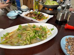 -东北风味思缘食府(对湖路店)