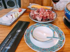 -毛辣果·贵州红酸汤牛肉火锅(西单店)