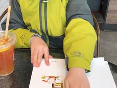 -必胜客(宝杨路宅急送店)