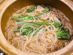 滑滑的米粉-食爺炭炉鸡煲·烧烤