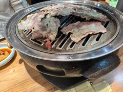 -汉城烤肉·黑金冠(华山路店)