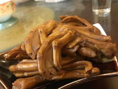 -余杨鸭鸭餐厅
