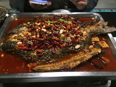 -鸣记脆皮烤鱼·海鲜烤鱼(三八广场店)