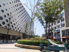 -宝龙城(杭州滨江店)