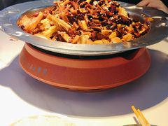 -徐记小怪兽肉蟹煲(中央大街店)