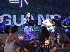 -拾光音乐餐酒吧(告庄星光夜市店)