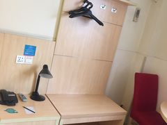 -锦江之星(广州海珠江泰路地铁站店)