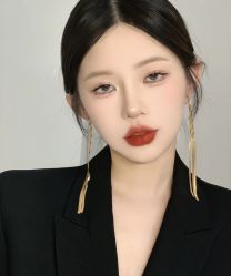 -明天见·化妆造型工作室