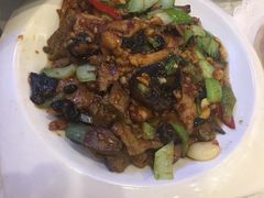 -鑫巴蜀小镇 · 水煮鱼专研店(玉桥店)
