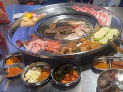 -哈哈碳都·牛肋条无限自助烤肉(宝龙店)