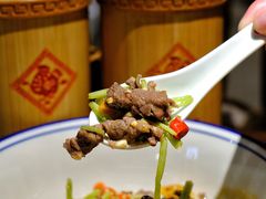 芹菜小炒黄牛肉-洞庭土菜馆(天河北总店)