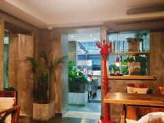 -HIGH FIVE哈福手工汉堡(桂林路店)