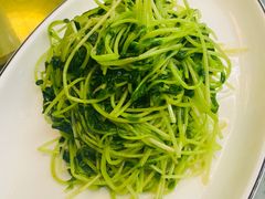 -汗腾格里·风味餐厅(新疆驻京办店)