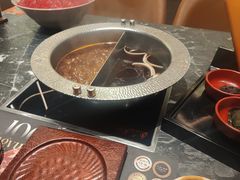 -牛YO寿喜烧·铁板烧和牛火锅自助(市府恒隆店)