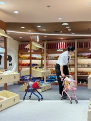 -奈尔宝家庭中心·国风主题·亲子餐厅(豫园商城店)