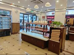 -红宝石·鲜奶小方·海派西点房(南丹店)