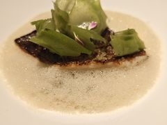 甜豌豆配脆皮海鲈鱼-弦月窗LUNETTE BY AMANDA(复兴路店)