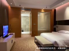 -扬州皇冠假日酒店