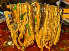 -大众跷脚牛肉馆·非遗传承单位(峨眉山店)