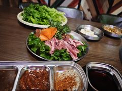 -香猪坊韩国烤肉专属门店(魏公村店)