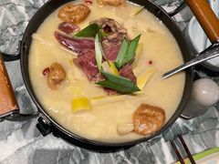 -披云云小馆·味道江湖(姚家园万象汇店)
