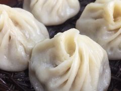 鲜肉小笼-绿杨馄饨临顿路店