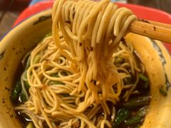 -张记奔吃小面