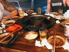 -黄潇洒老火锅(九眼桥宏济巷店)