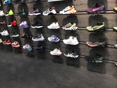 -ABC MART(心斎橋店)