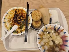 -正南齐北·老街糯米团(洪崖洞店)