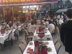 -刘姐啤酒鱼民族演艺餐厅(西街总店)