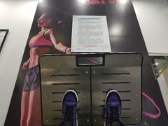 -思迈威健身(积玉桥万达店)